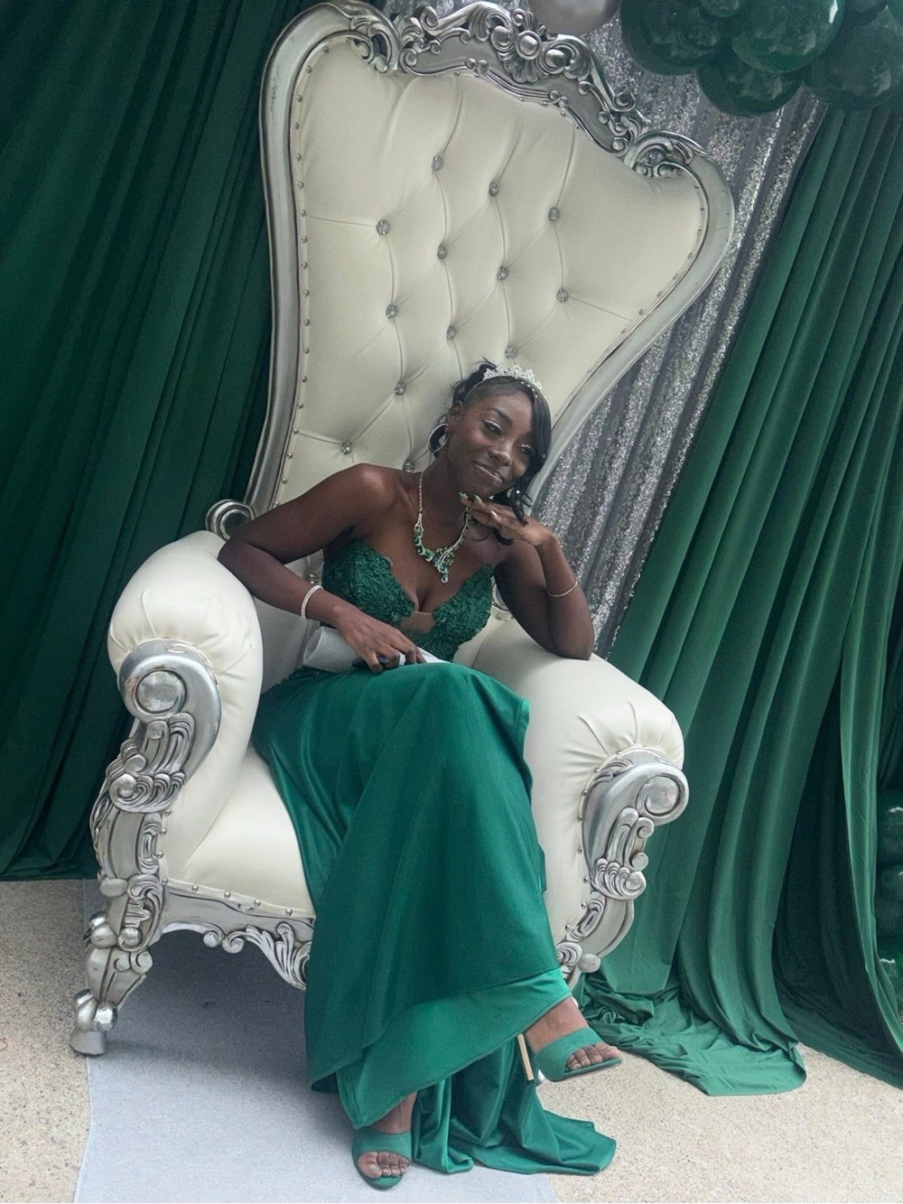 Emerald green prom dress